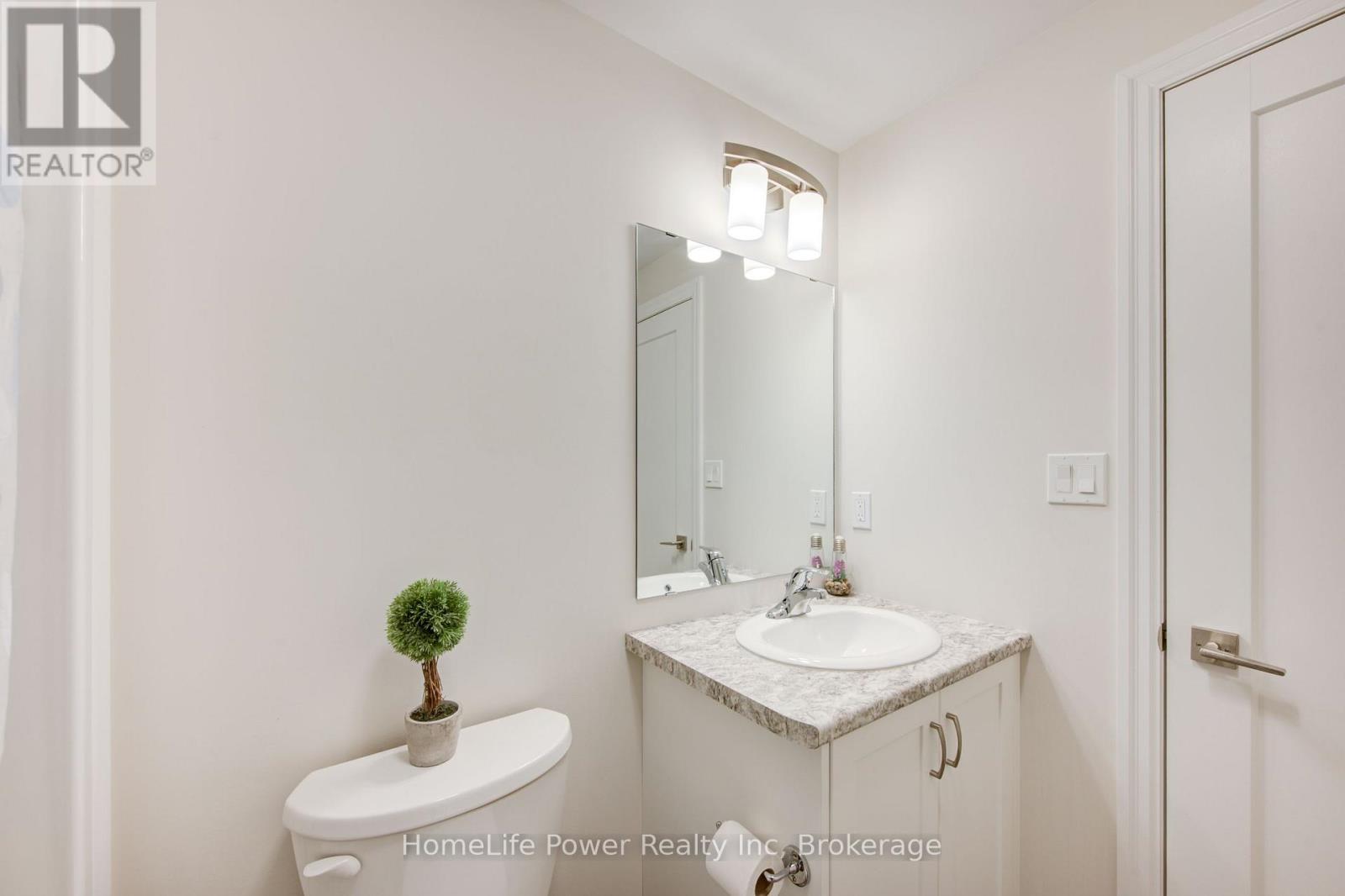 4 BRAUN AVENUE - 41