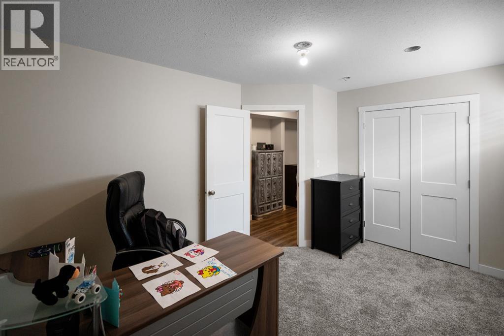 2304 62 Street - 16