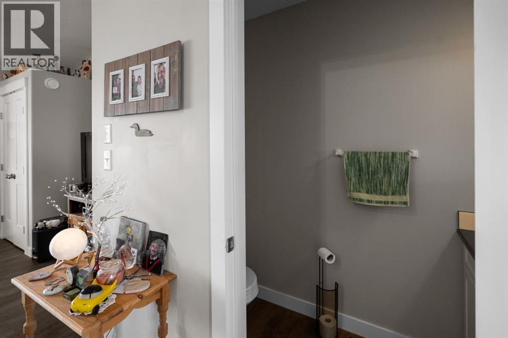 2304 62 Street - 32