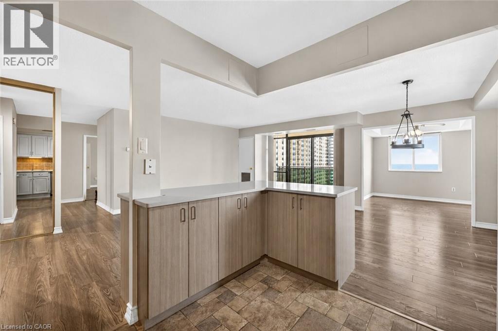 #802 301 FRANCES Avenue - Image 20
