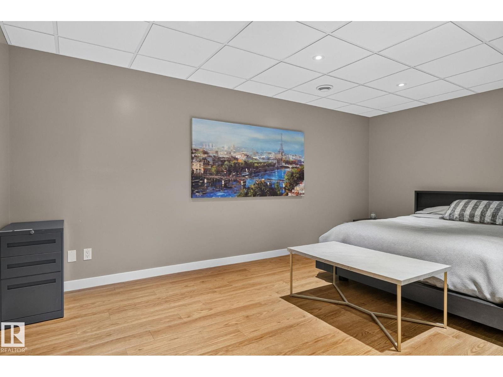 9436 77 ST NW — photo 35
