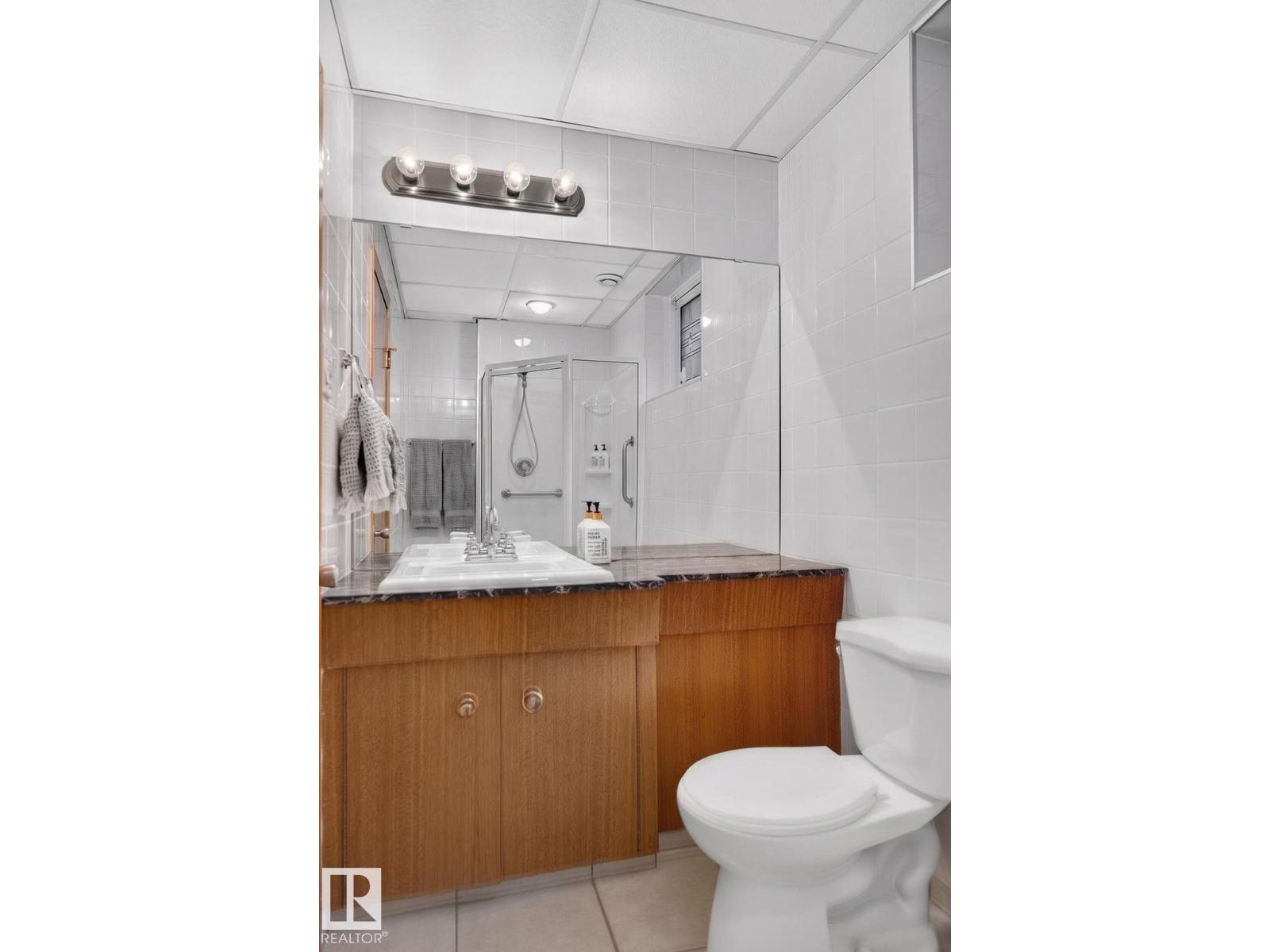 9436 77 ST NW — photo 36