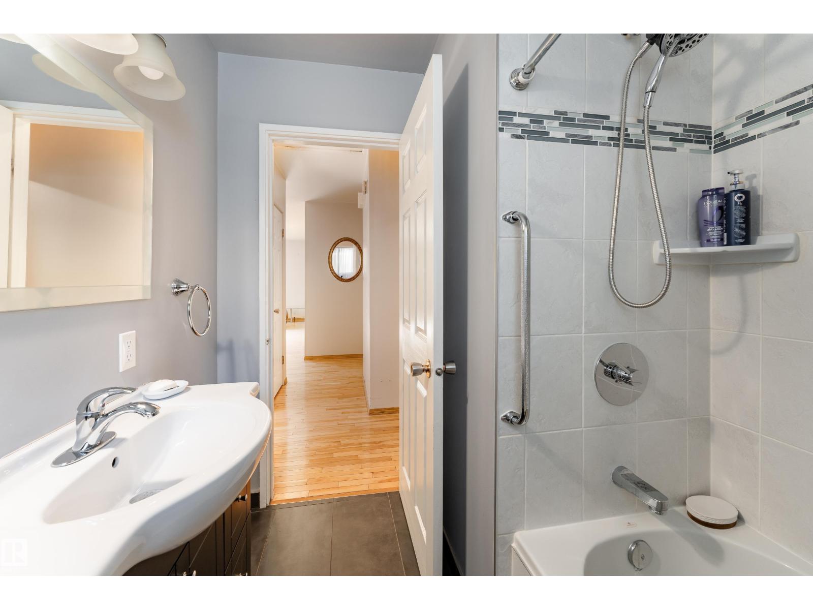12228 141 ST NW — photo 15