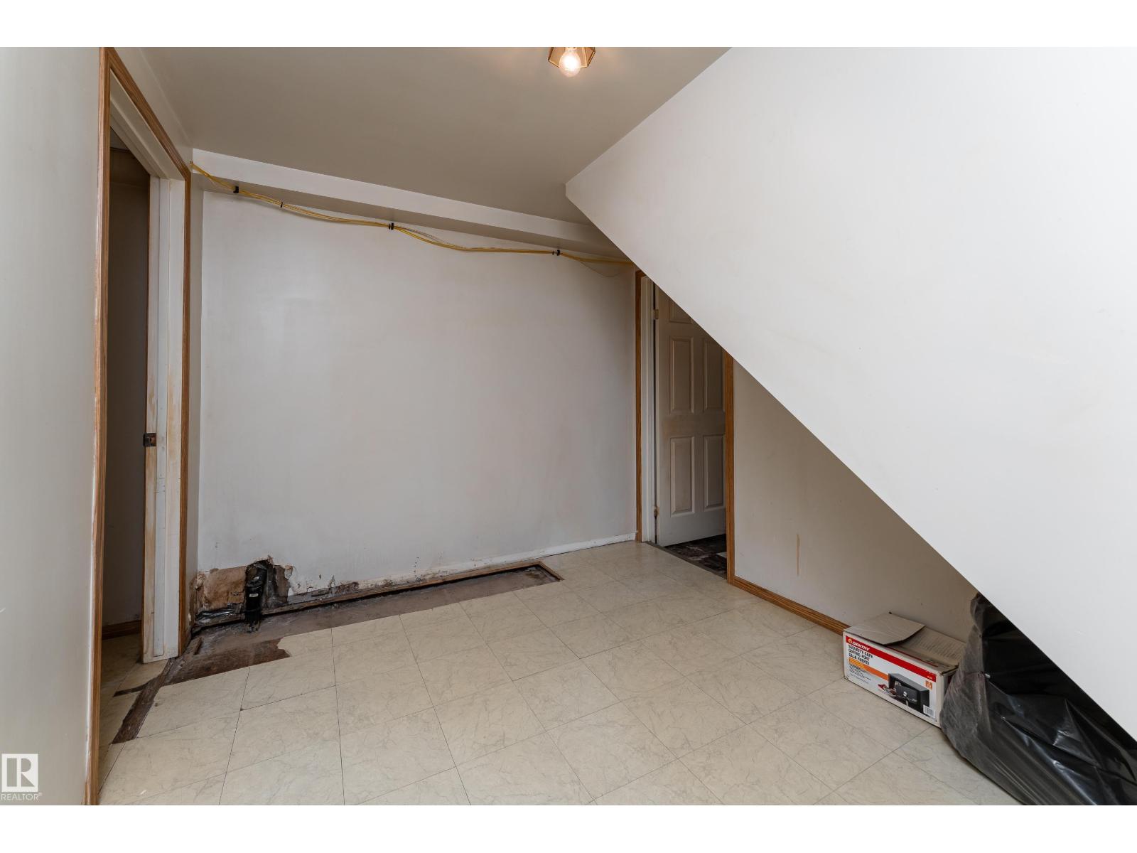 12228 141 ST NW — photo 26