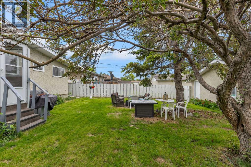 9828 Fairmount Drive SE — photo 33
