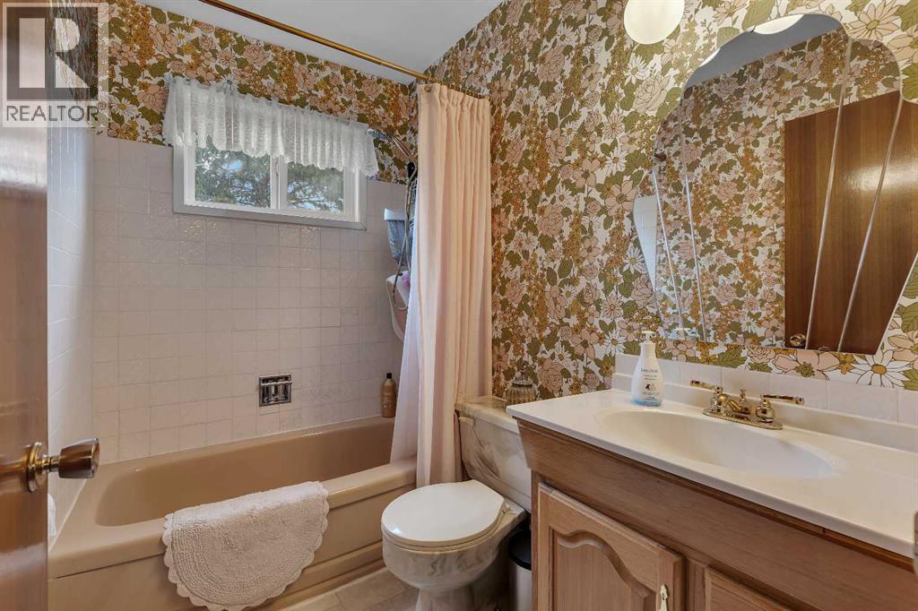 9828 Fairmount Drive SE — photo 12