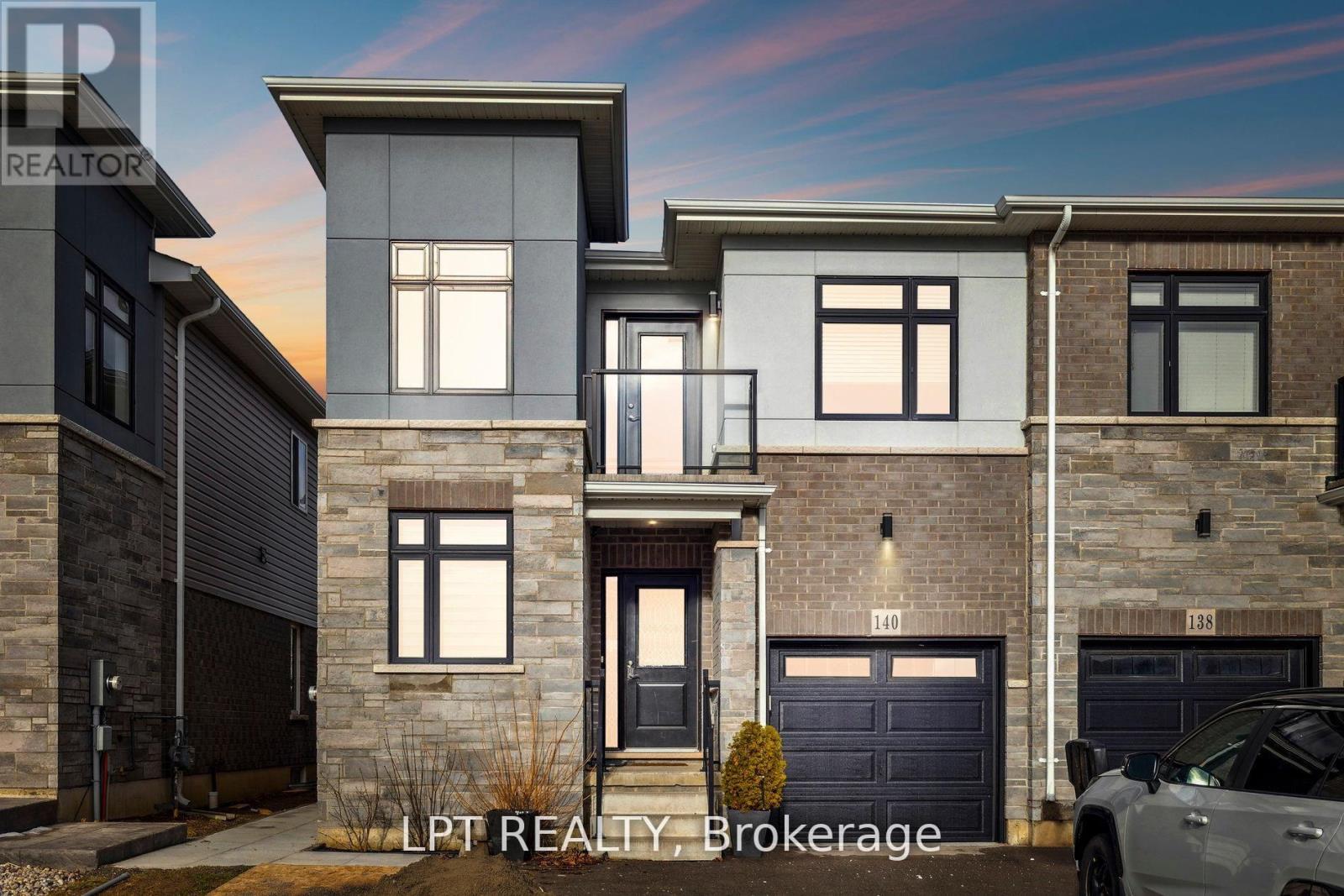 Photo of 140 Springvalley Crescent