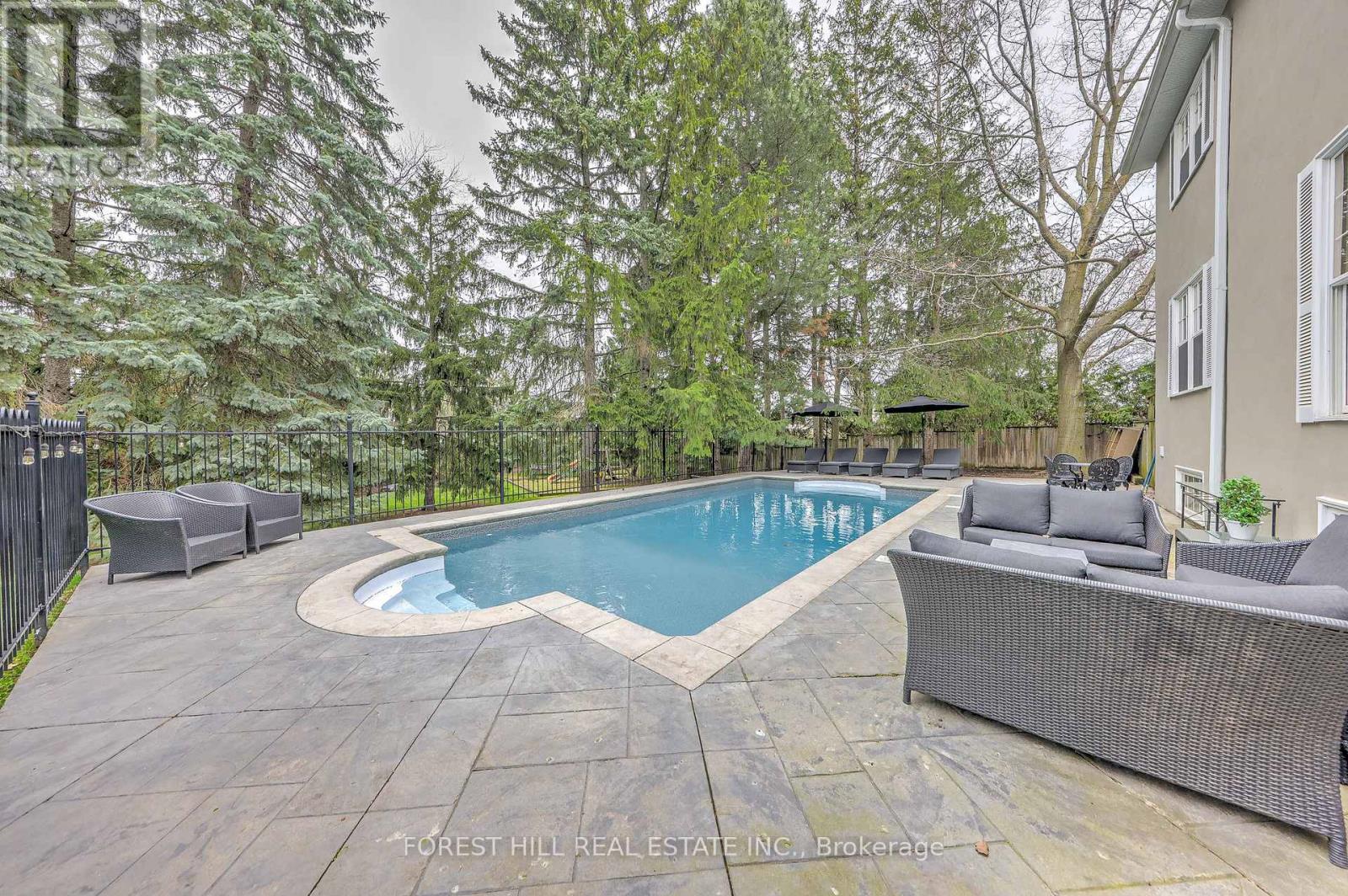 48 GRANGEMILL CRESCENT - 43