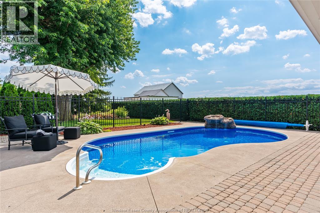 4445 CONCESSION RD 9 - 32
