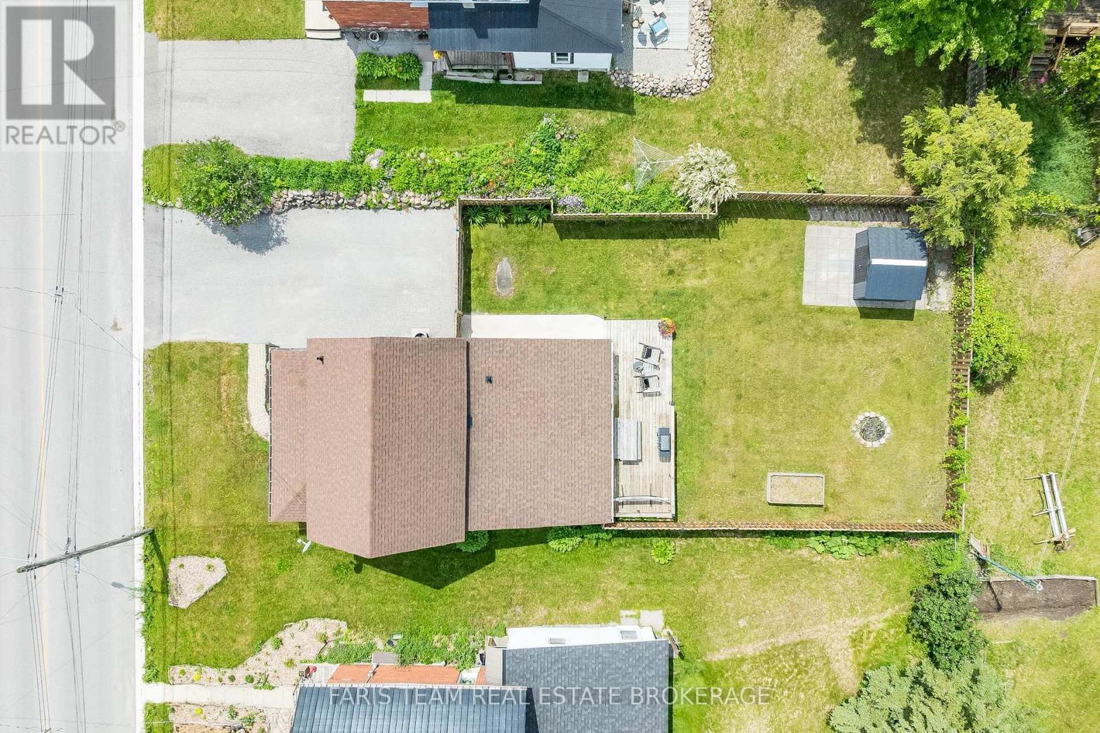 654 VICTORIA STREET - 39