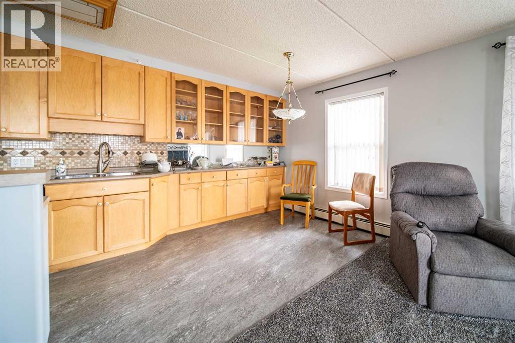 201, 848 4 Avenue - photo 4