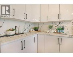 3pc Bathroom - 412a Meadowbrook Drive E, Brooks, AB T1R1N7 Photo 11