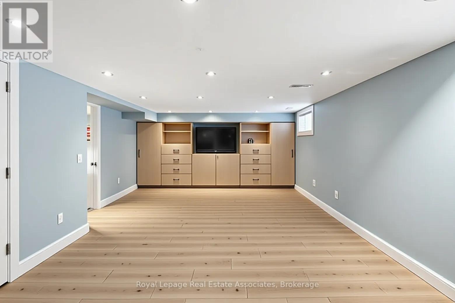 54 FREDERICK STREET - 17