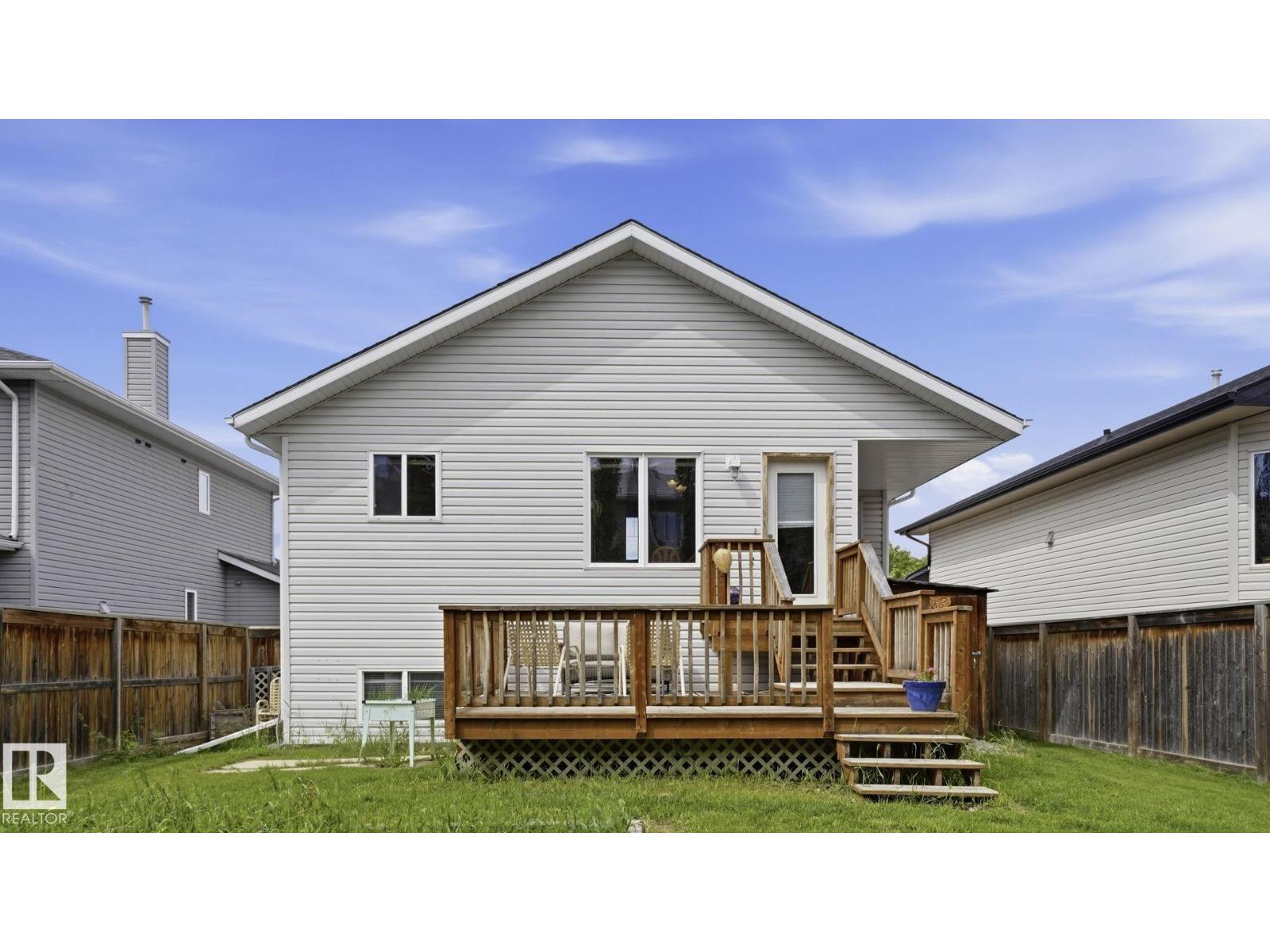 6105 52 AV — photo 33