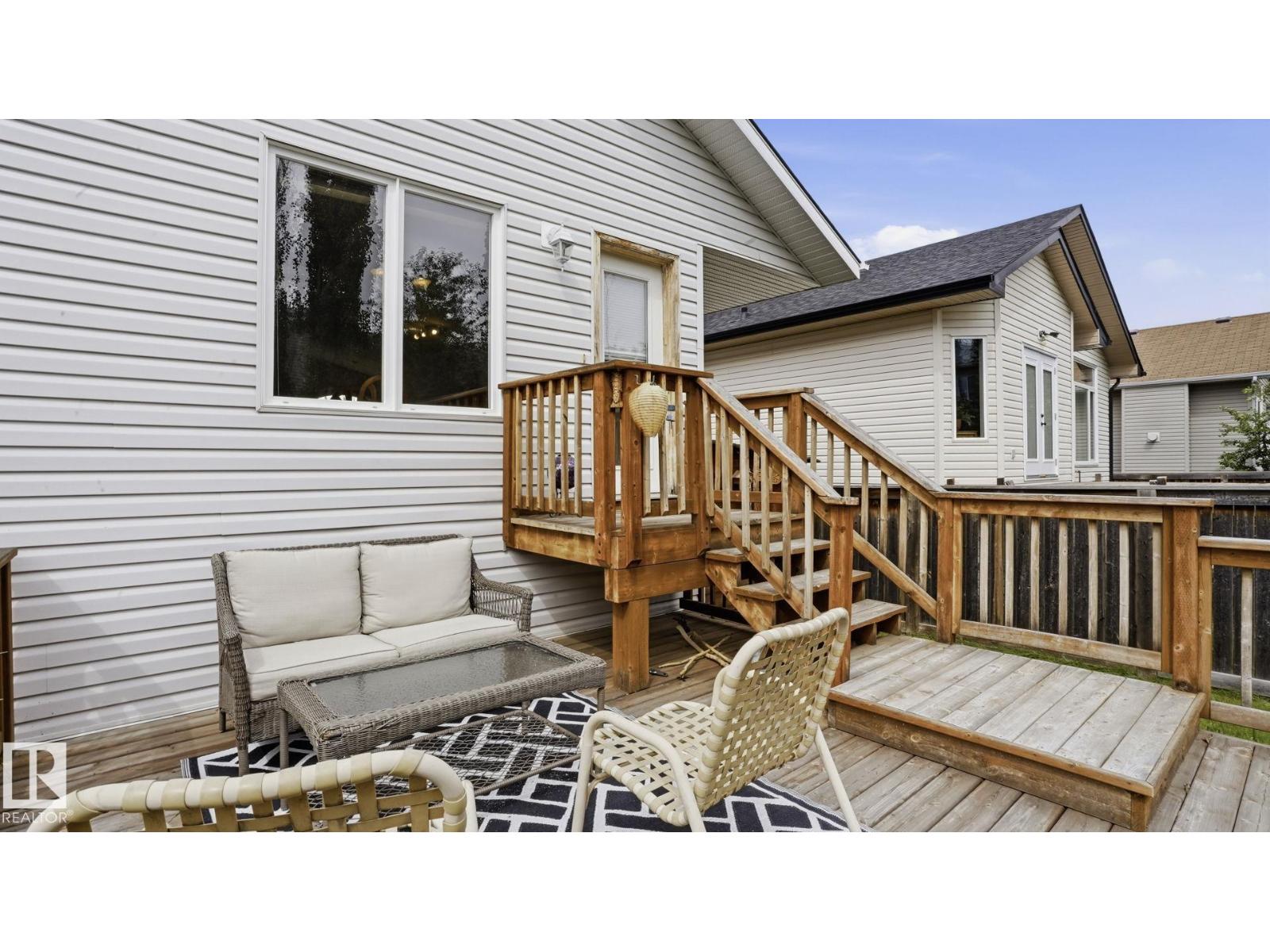 6105 52 AV — photo 30