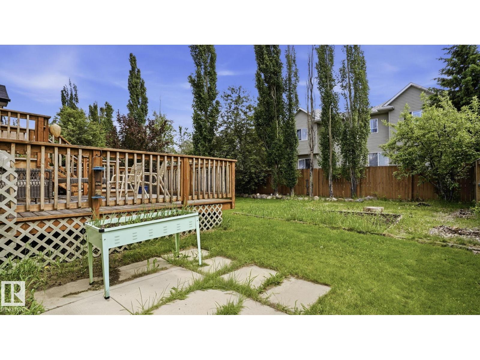6105 52 AV — photo 37