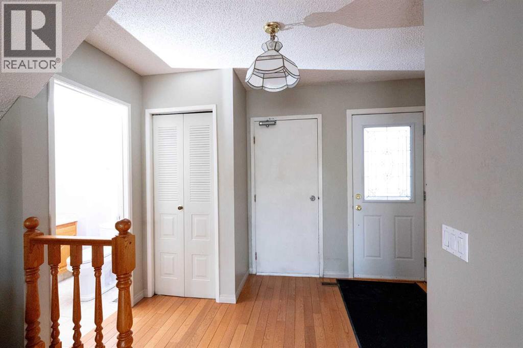 #30 228 Theodore Place NW - 6
