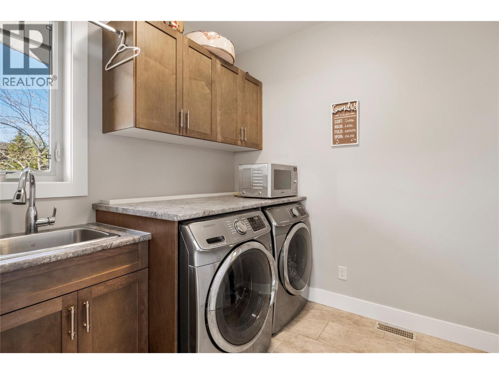  1852 Split Rail Place, Kelowna