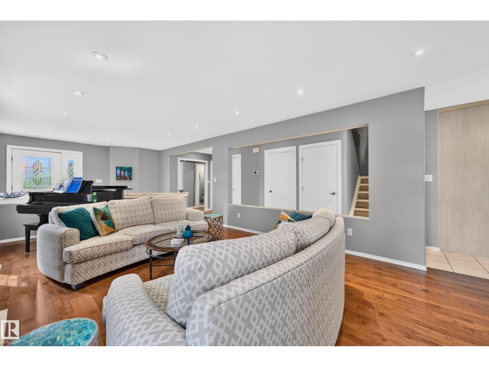 15827 67B ST NW NW — photo 10
