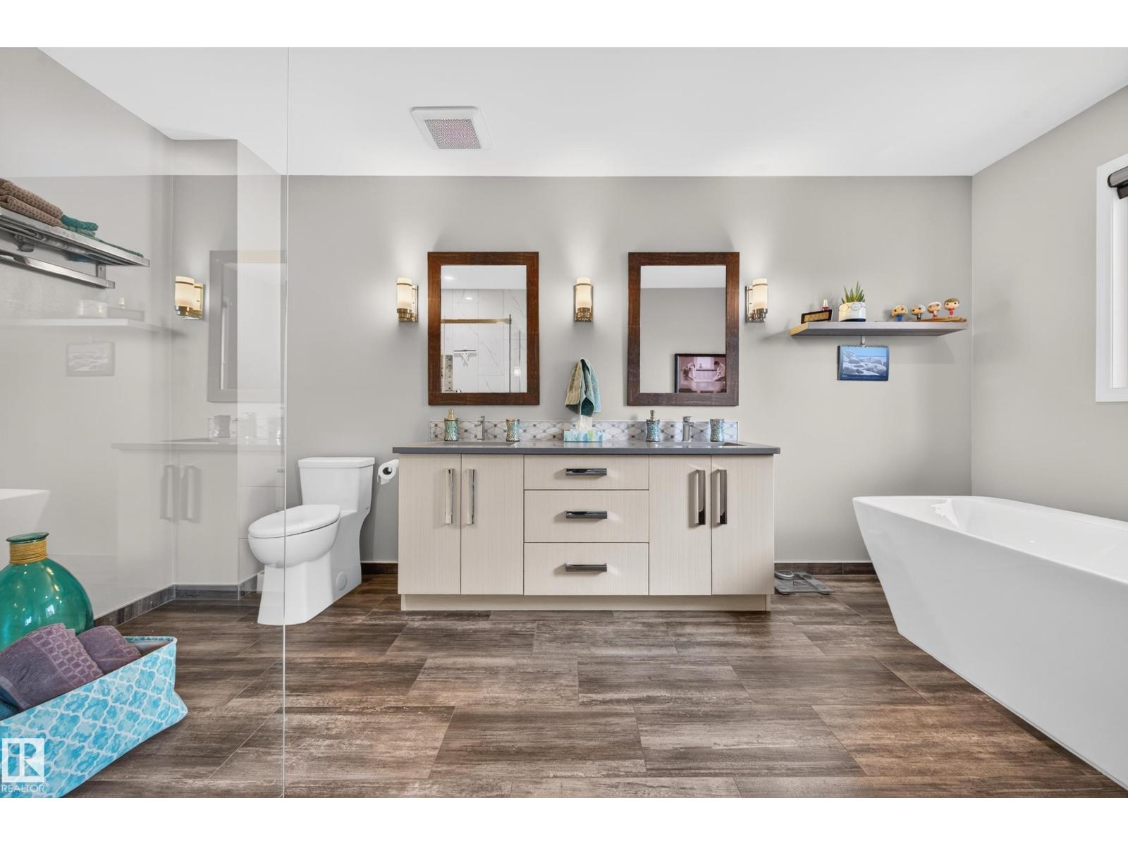 15827 67B ST NW NW — photo 36