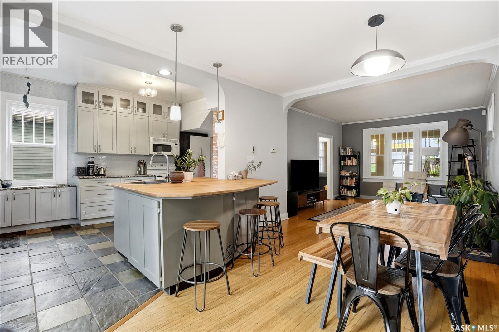 2124 Argyle STREET — photo 12