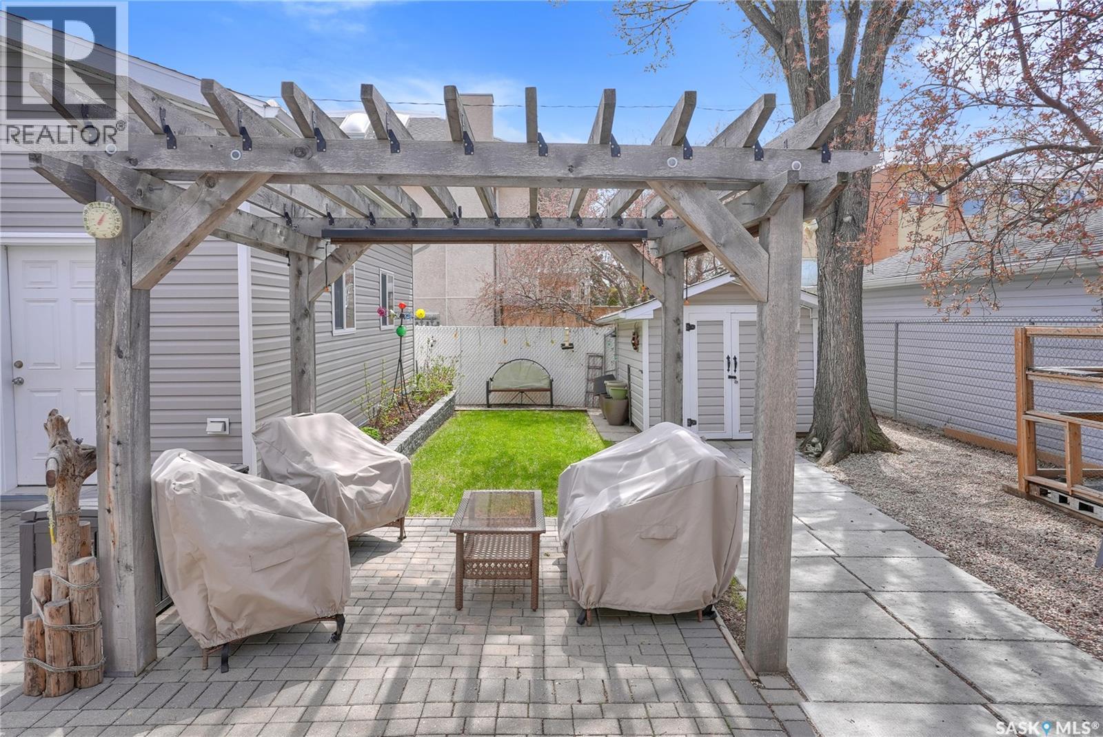 117 DOUGLAS AVENUE E — photo 42