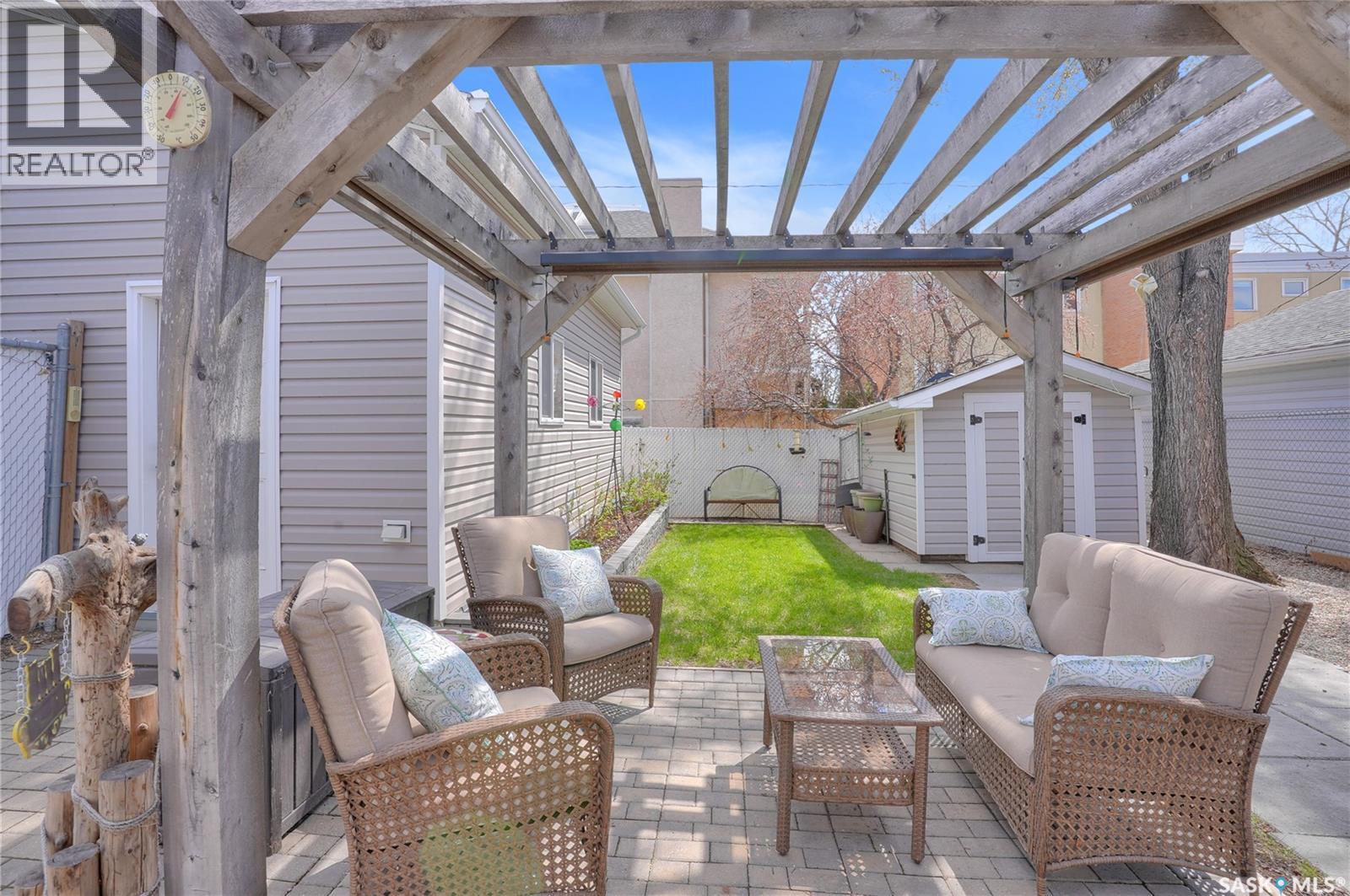 117 DOUGLAS AVENUE E — photo 45