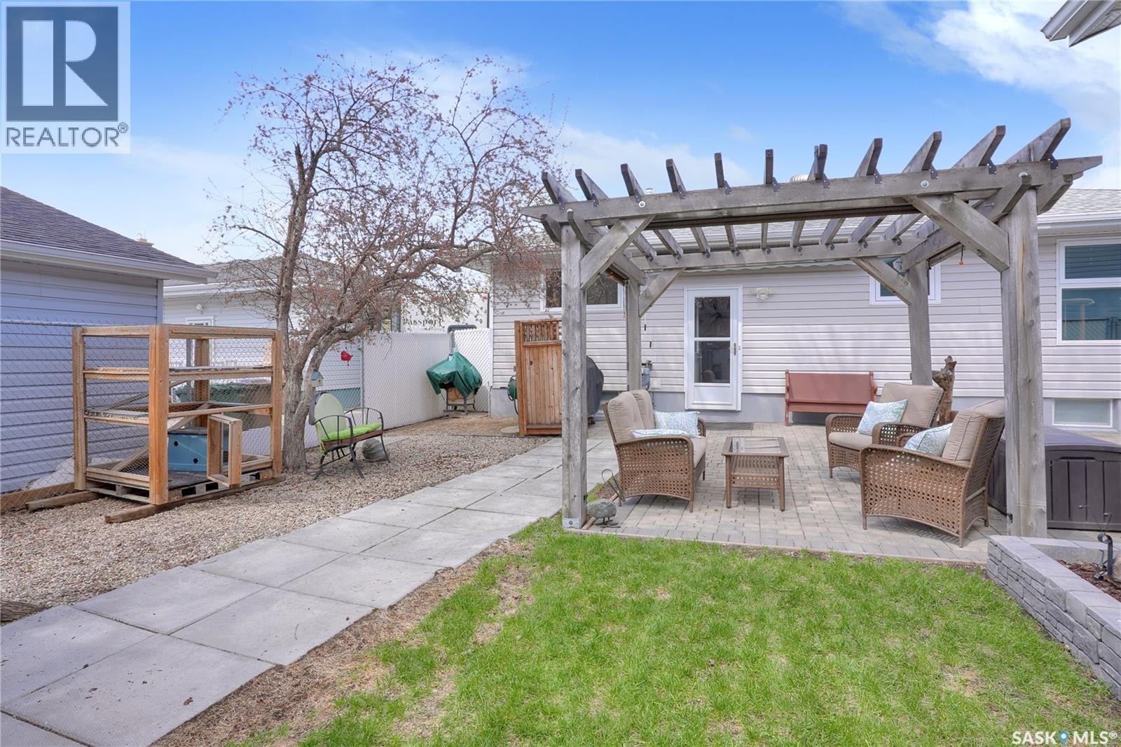 117 DOUGLAS AVENUE E — photo 47