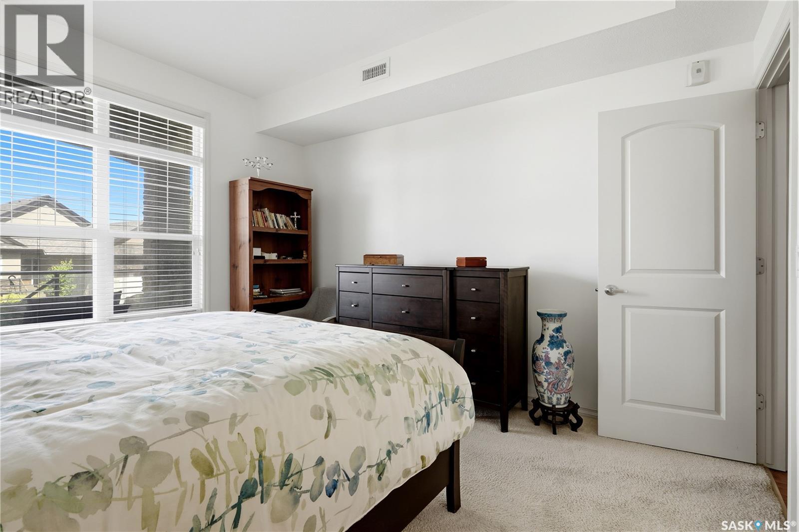 107 2102 Heseltine ROAD — photo 12