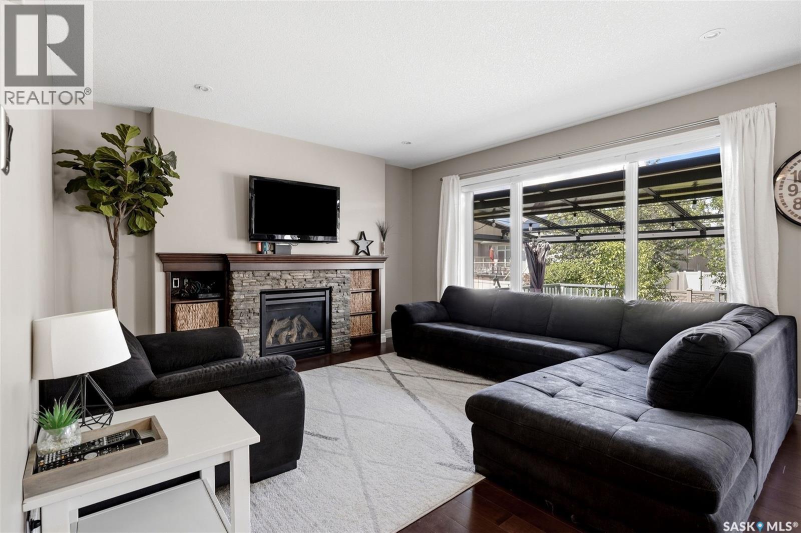 4610 Hames CRESCENT - 5