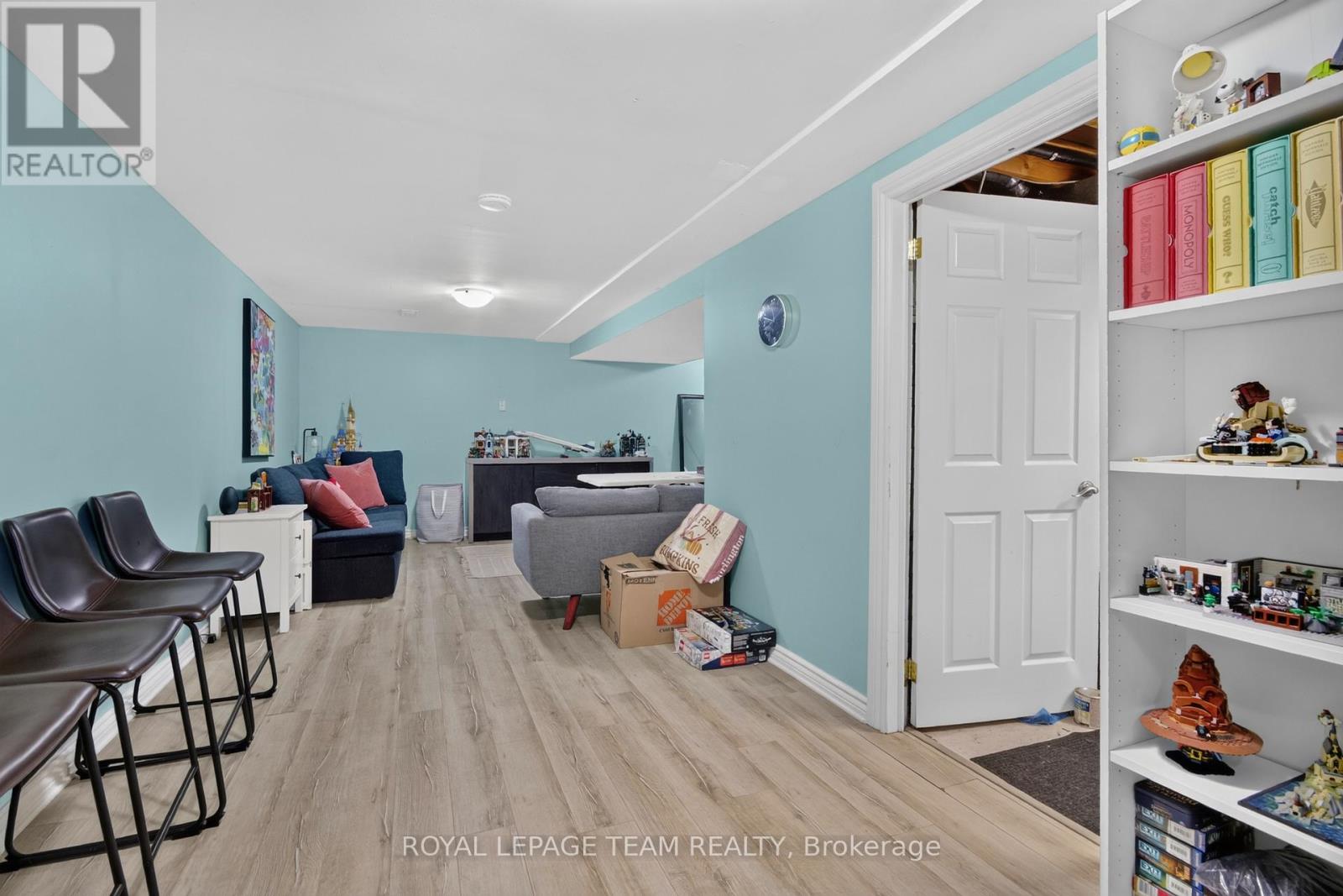 3 Bed, 1 Bath House for Sale in Ottawa – 183 MCELROY DRIVE, Ottawa – MLS# X13215536 - Image 21