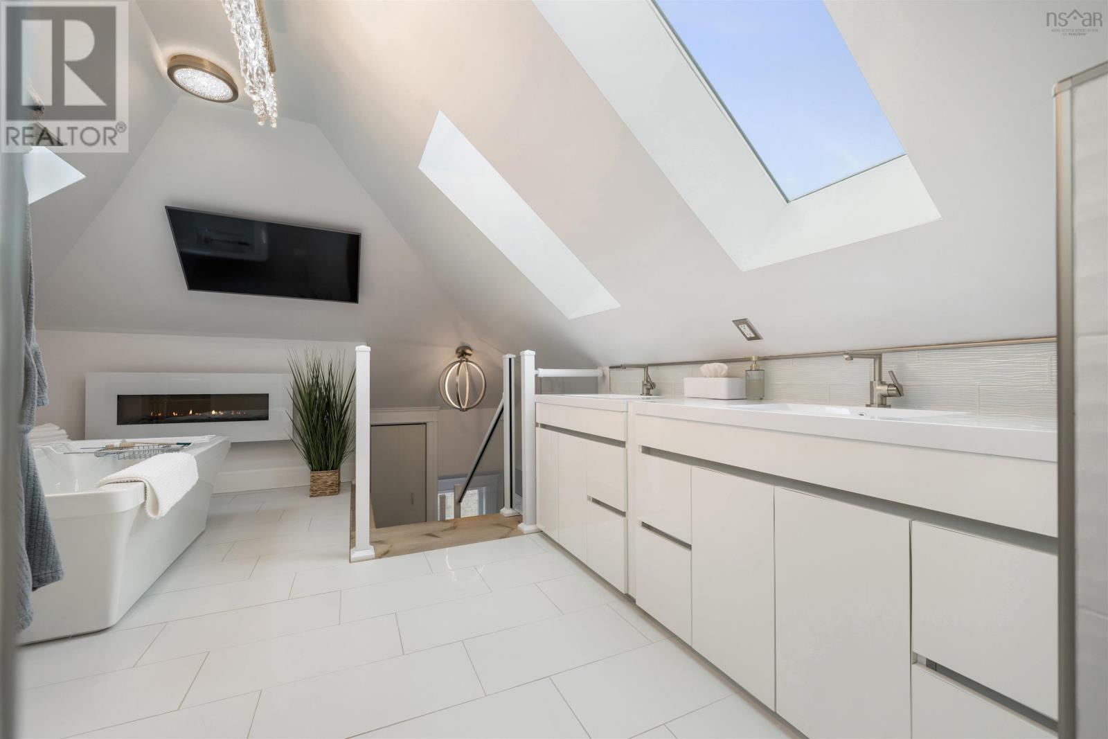 236 Abercrombie Road - 44