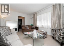 715 Roderick Avenue, Coquitlam, BC V3K1P6 Photo 6