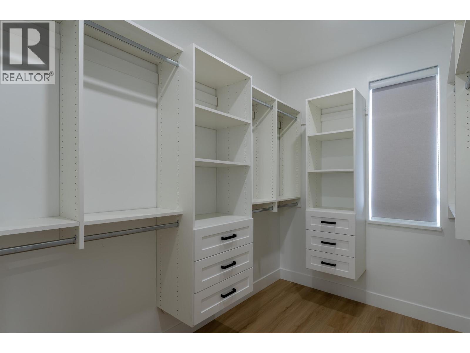 3754 Astoria Drive - 27