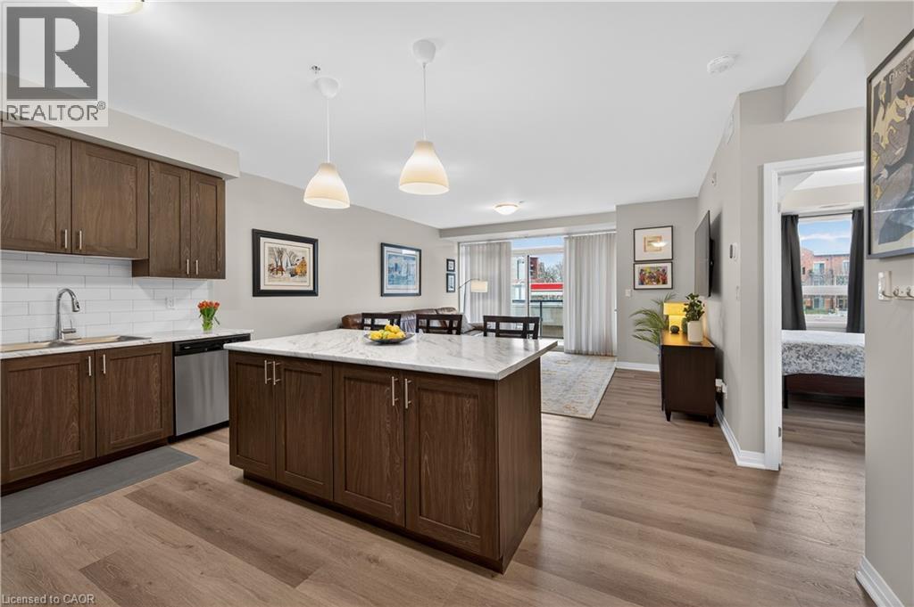 #209 5 HAMILTON Street N - 4
