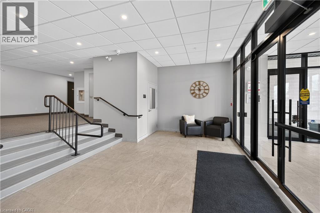 #209 5 HAMILTON Street N - 34