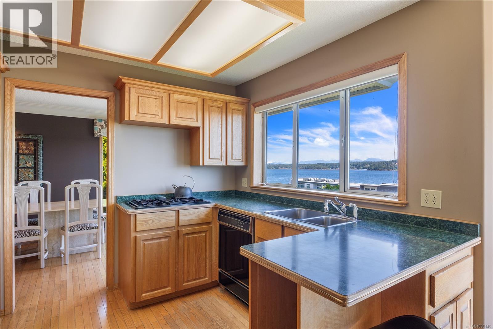 725 Thulin St - 7