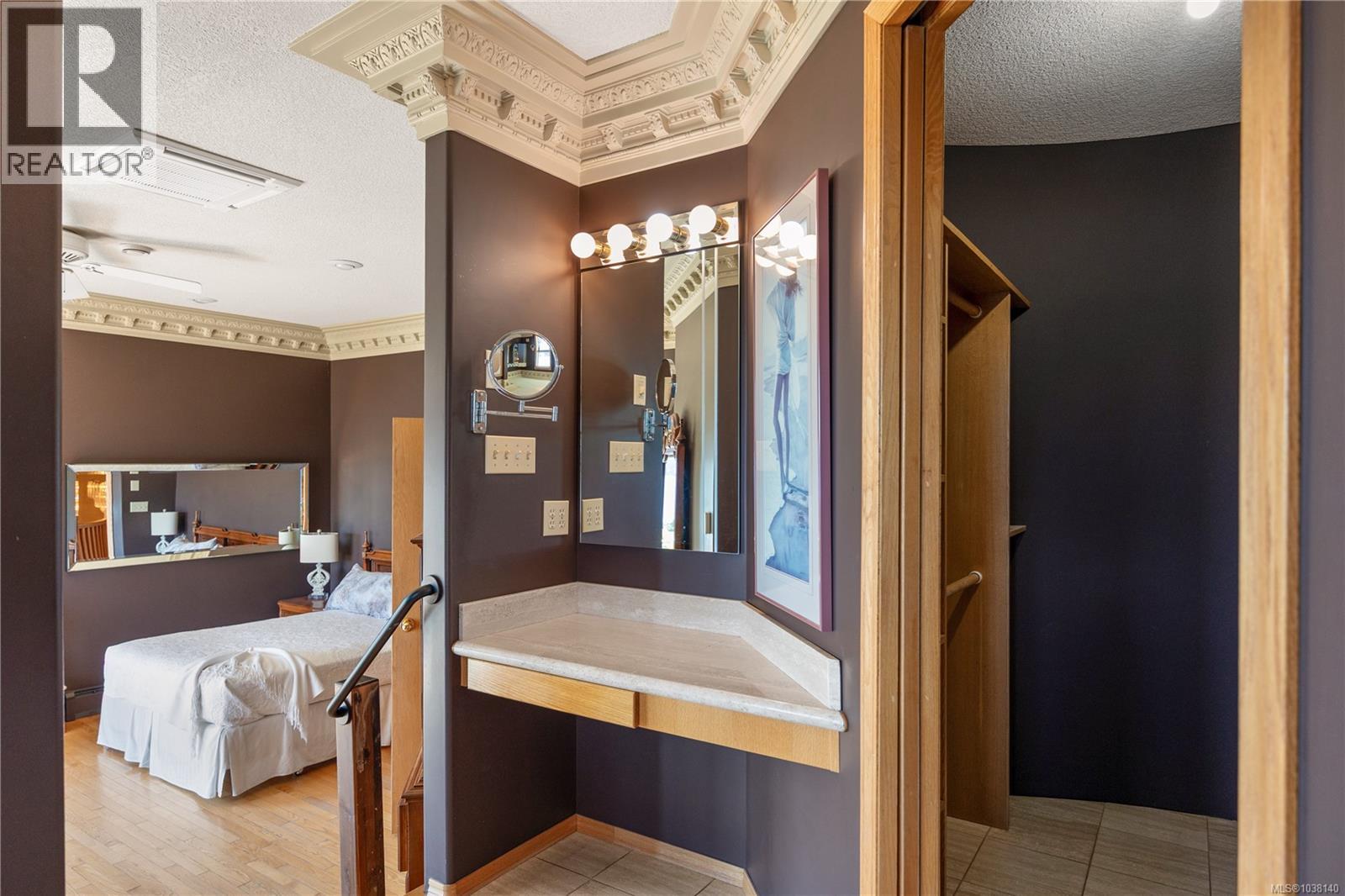 725 Thulin St - 31