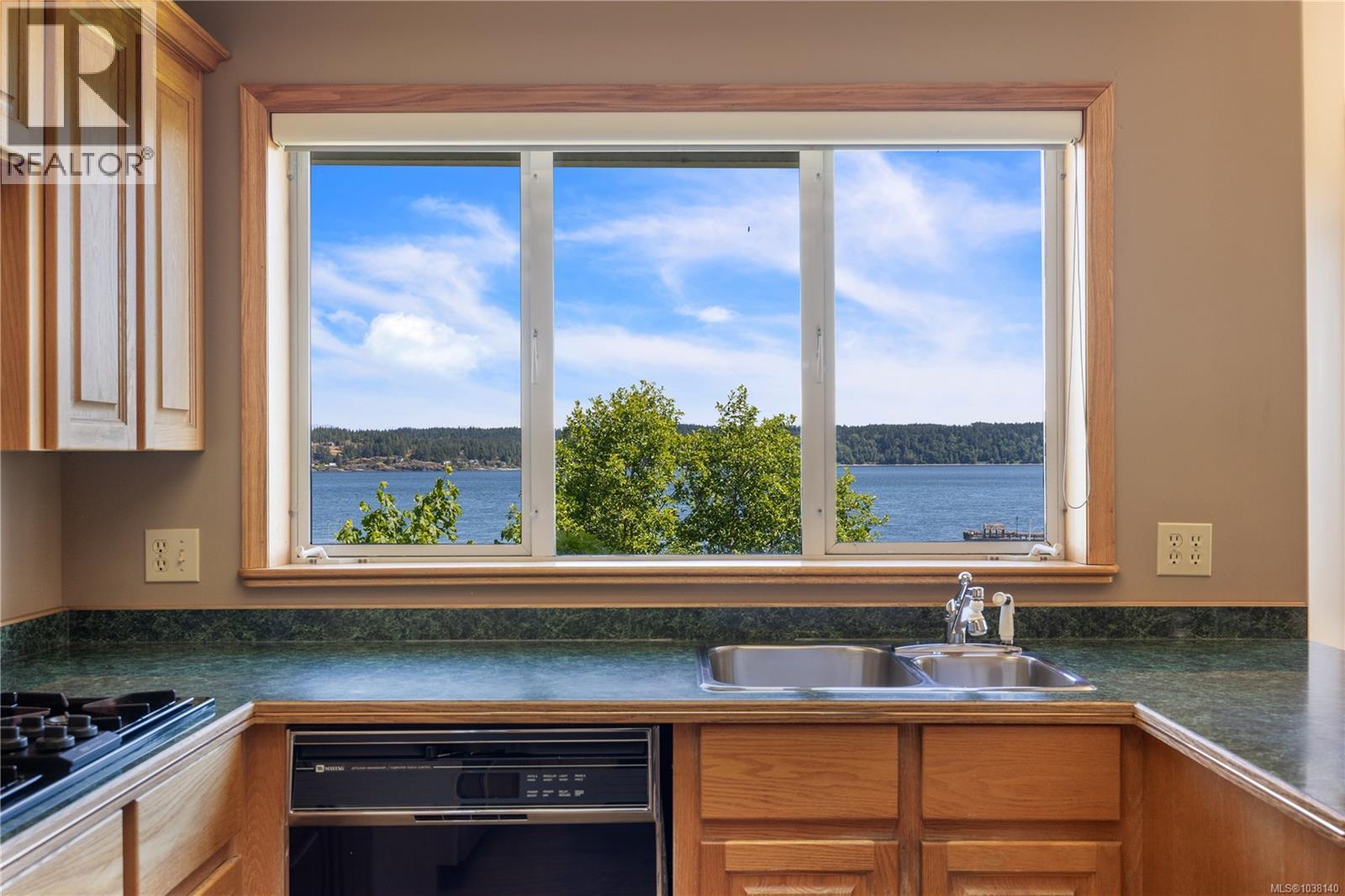 725 Thulin St - 9