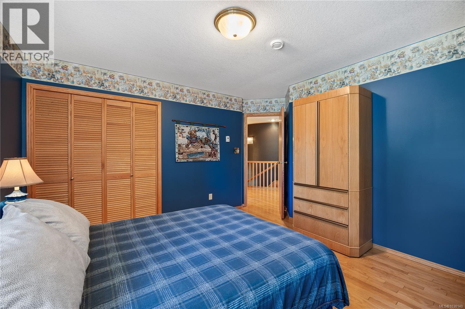 725 Thulin St - 38
