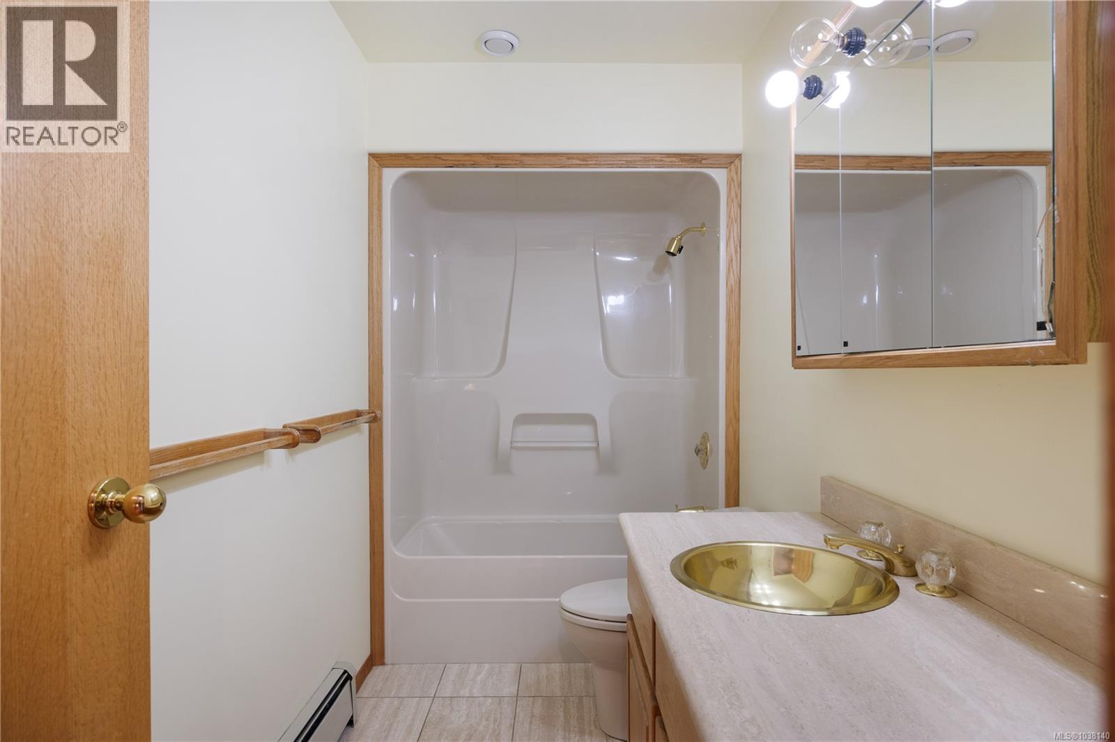 725 Thulin St - 41