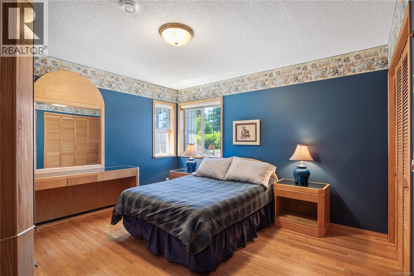 725 Thulin St - 37