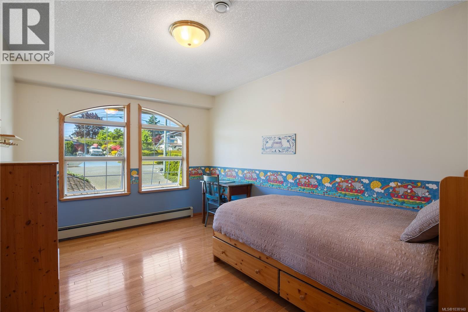 725 Thulin St - 40