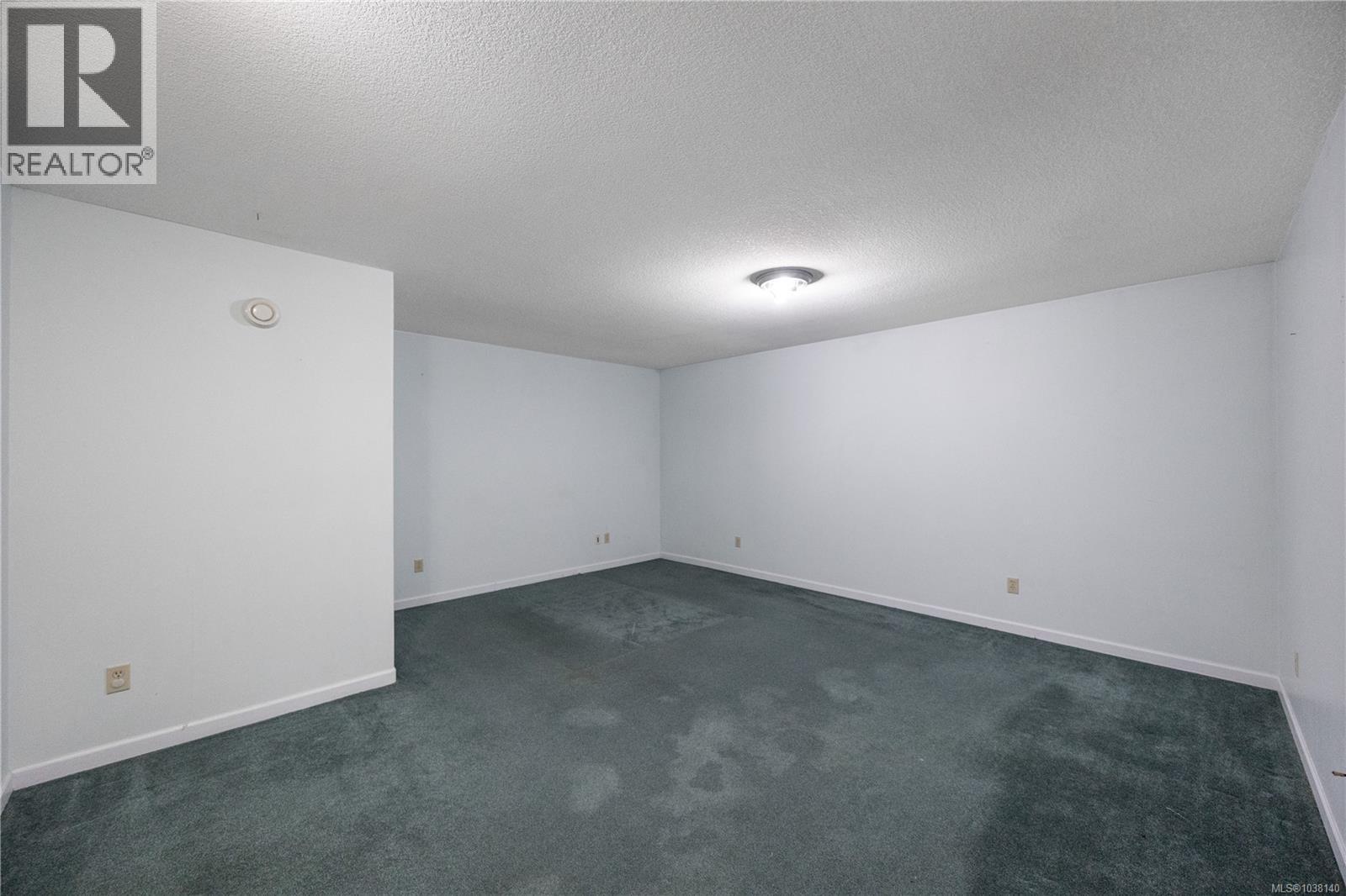 725 Thulin St - 53