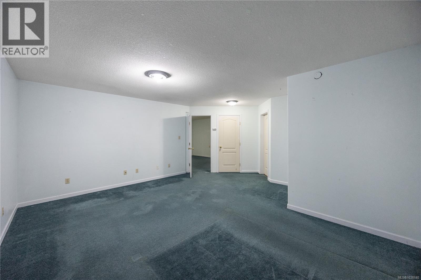 725 Thulin St - 52