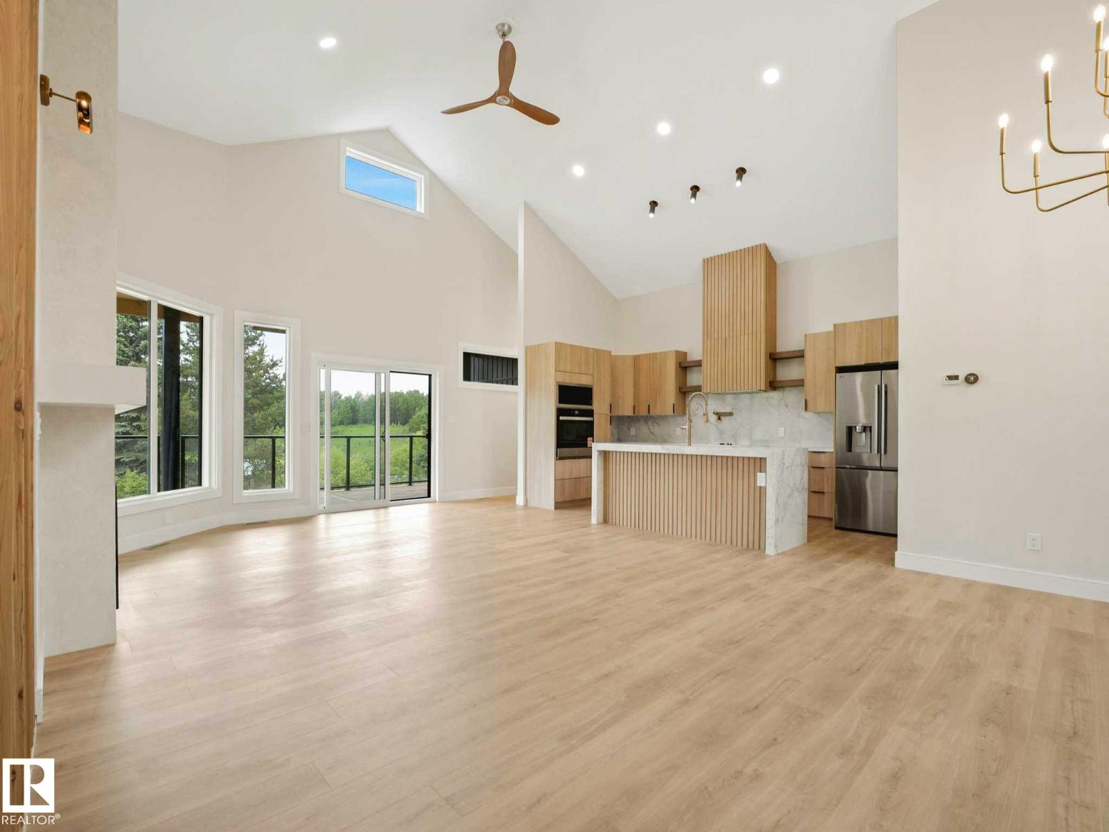 #12 53504 RGE ROAD 14 - 3