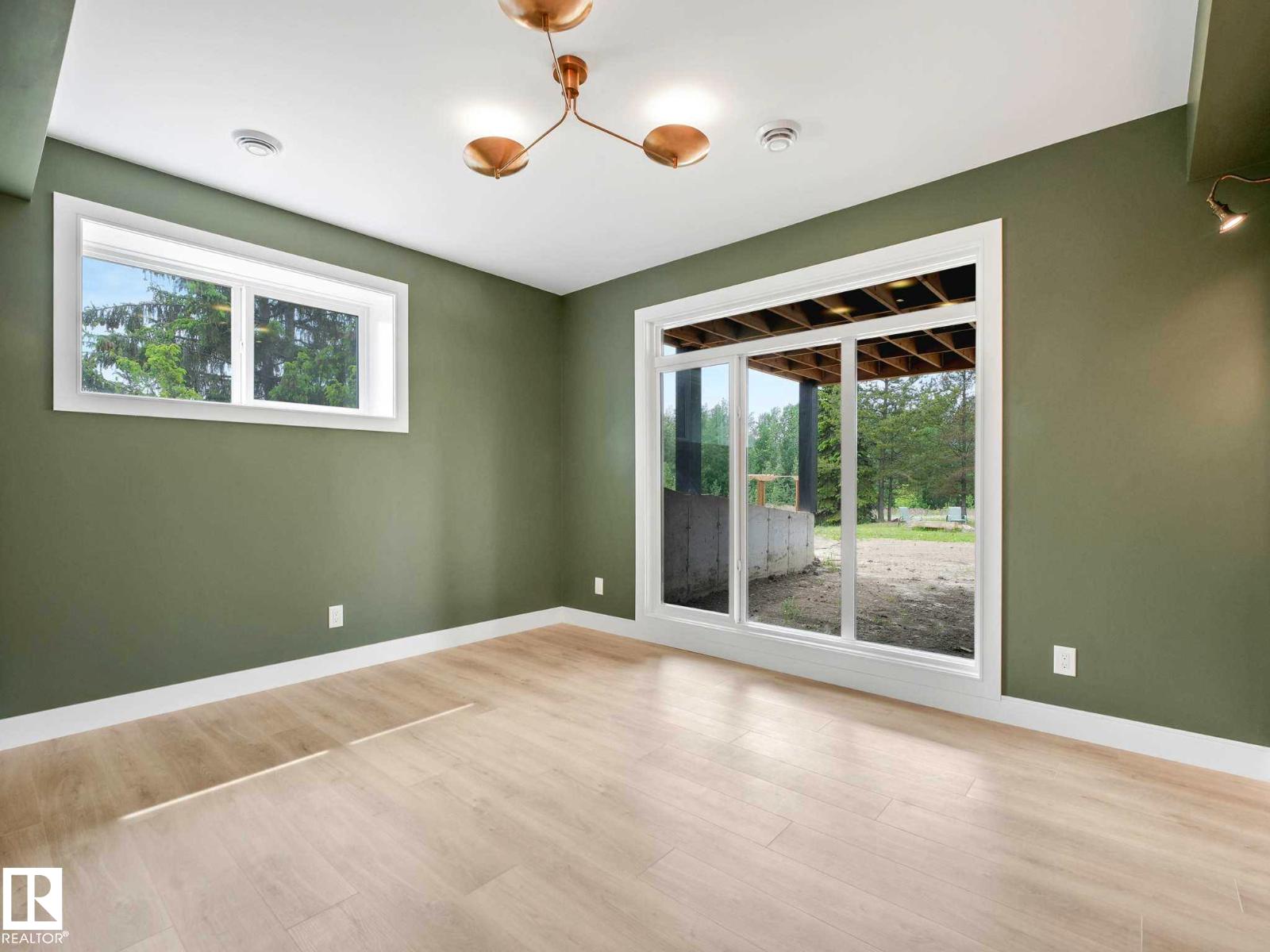 #12 53504 RGE ROAD 14 - 49