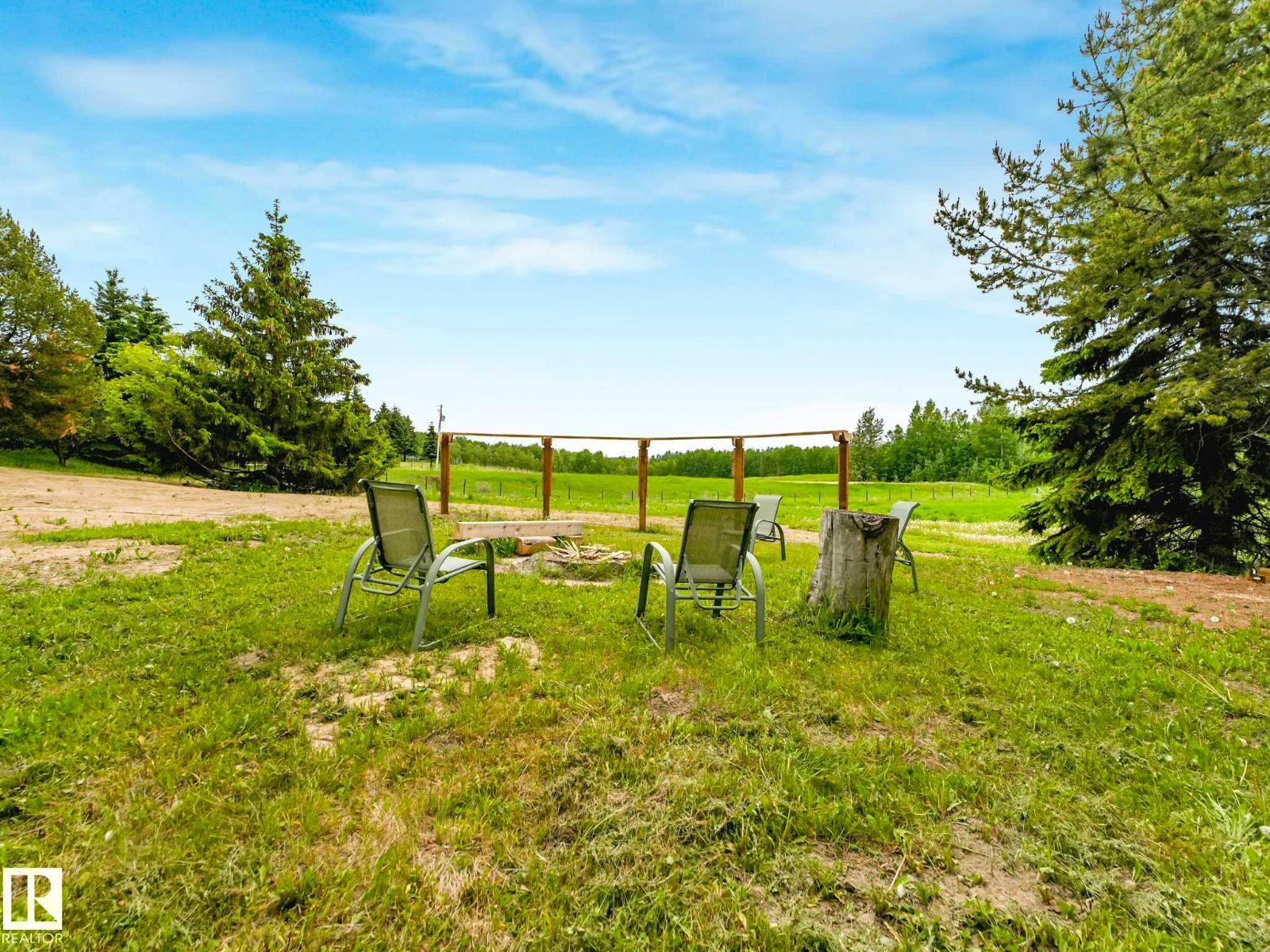 #12 53504 RGE ROAD 14 - 64
