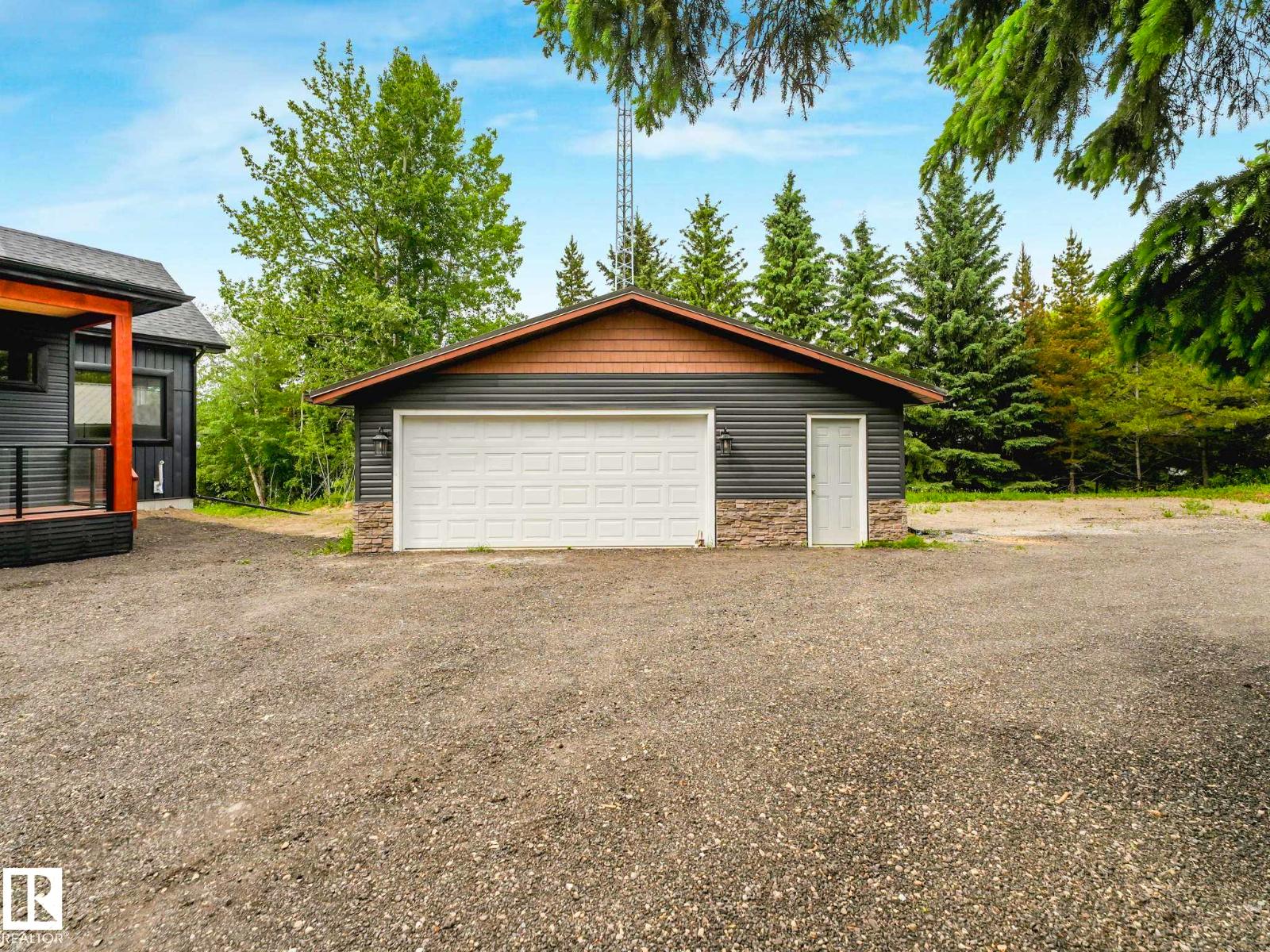 #12 53504 RGE ROAD 14 - 55
