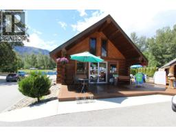 3 Heron Lane, Lee Creek, BC V0E1M4 Photo 16
